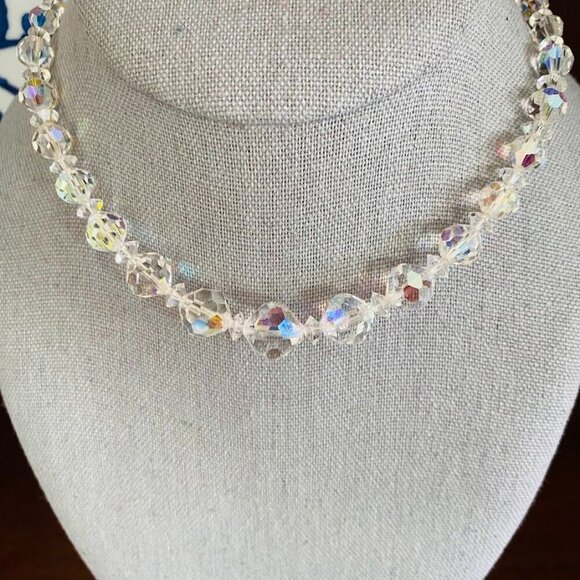 Vintage 1960s Laguna Aurora Borealis Faceted Crystal Beaded Choker Necklace - Picture 5 of 8